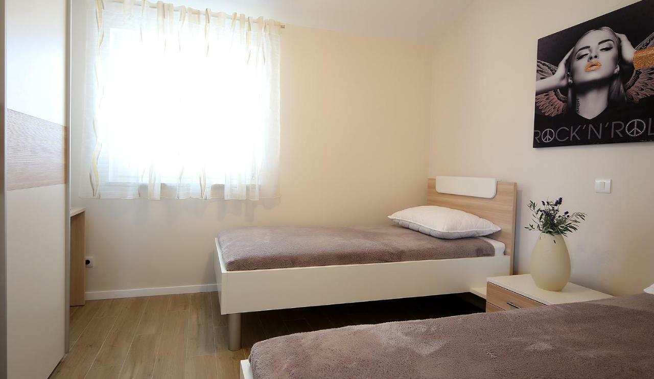 Apartment Porpo Malinska Kültér fotó